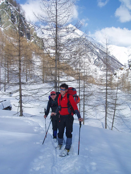 a Verso il rifugio, nella neve!