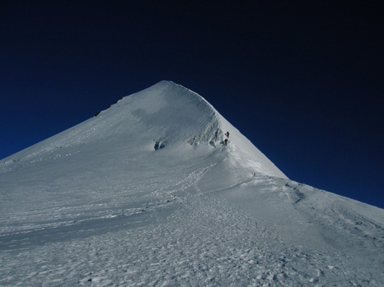 6865 l'attacco della cresta Est