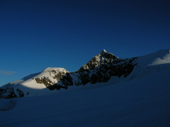 784 prime luci sul Lyskamm orientale