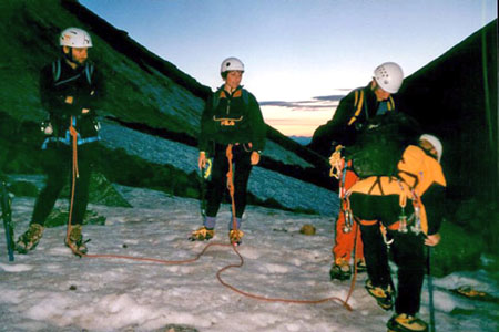 preparativi alla base della cresta