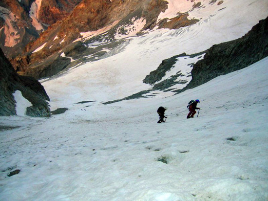6953 in salita nel canale