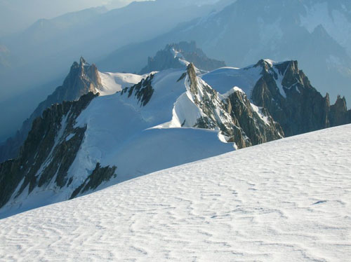 guardando indietro verso l'aiguille du midi