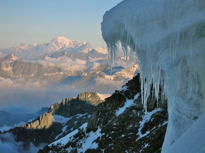 la caratteristica cornice del Colle di Felik