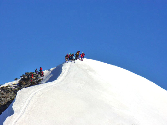 la cima del Castore