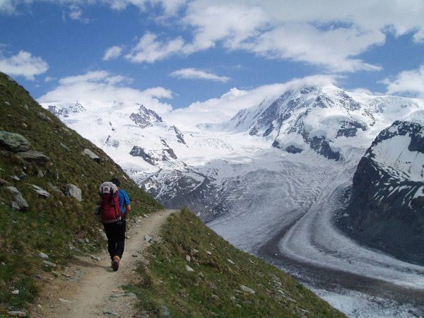 c Verso il rifugio Monte Rosa
