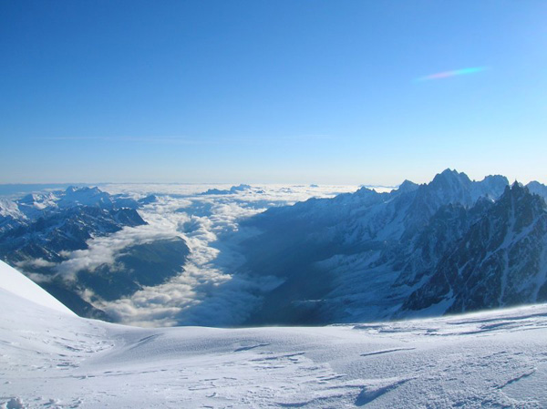 d uno sguardo verso Chamonix... e la neve a 2000m!!!