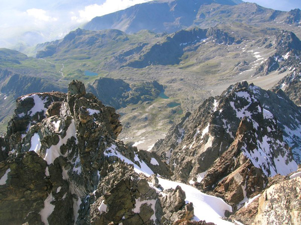 f l'aerea cresta est e la cima del Saint Robert