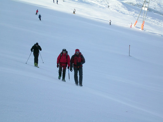 Anna e Muyo verso il colle del Breithorn